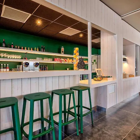 Hotel Ibis Styles Arcachon Mestras 3*