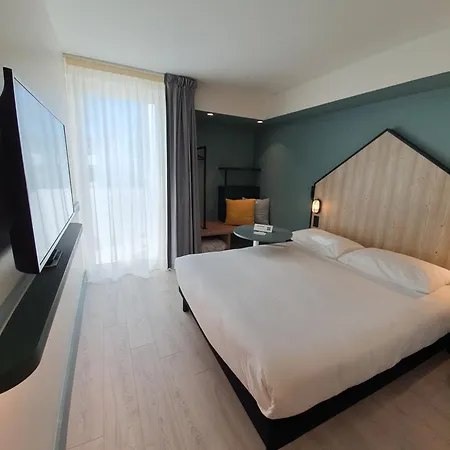 Ibis Styles Arcachon Mestras 3*