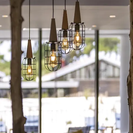 Ibis Styles Arcachon Mestras ホテル