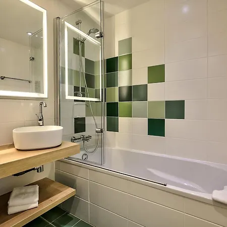 Ibis Styles Arcachon Mestras グジャン・メストラ