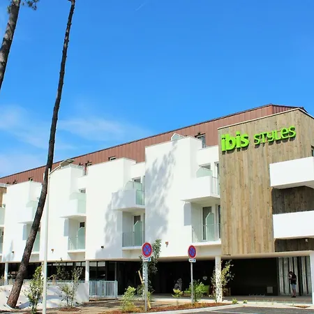 Ibis Styles Arcachon Mestras ホテル 3*
