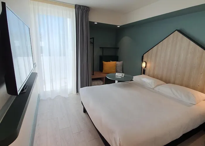 Ibis Styles Arcachon Mestras 3*