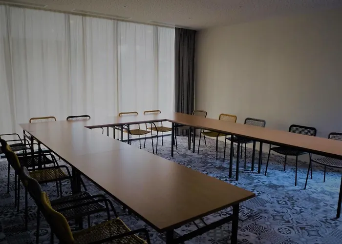 Ibis Styles Arcachon Mestras ホテル 3*