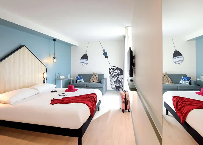 ホテル Ibis Styles Arcachon Mestras 3*