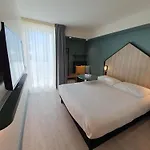 Ibis Styles Arcachon Mestras 3*