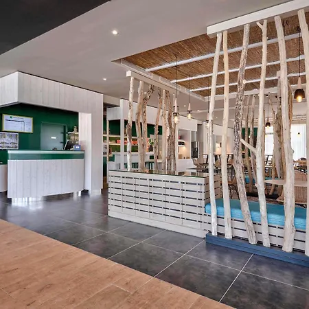 Ibis Styles Arcachon Mestras מלון גוז'אן-מסטרה