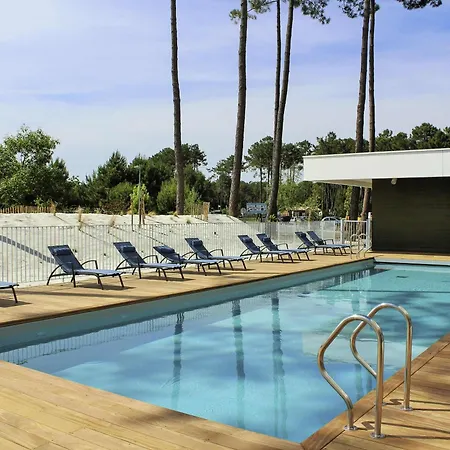 Hotel Ibis Styles Arcachon Mestras 3*