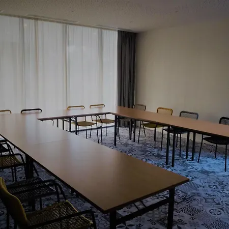 Ibis Styles Arcachon Mestras מלון גוז'אן-מסטרה