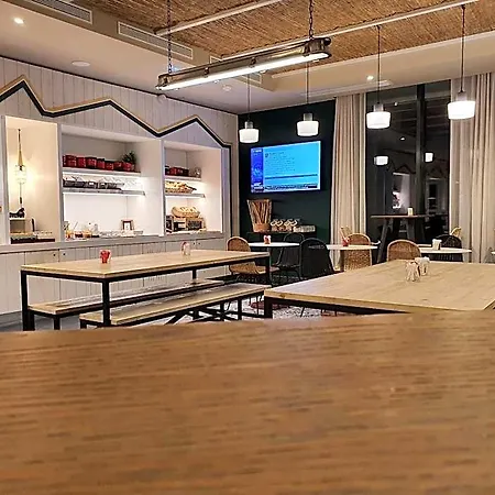 Ibis Styles Arcachon Mestras Hotell 3*