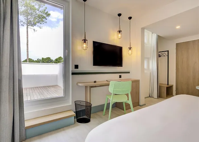 Ibis Styles Arcachon Mestras 3*